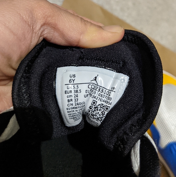 Jordan Air Cadence 'Olympic Rings' - Picture 7 of 9